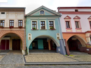 Dům na hradbách, Zatec